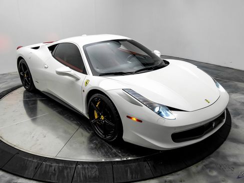 Used 2015 Ferrari 458 Italia Coupe image 24