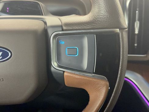 Used 2025 Ford Expedition King Ranch AWD/4WD image 19