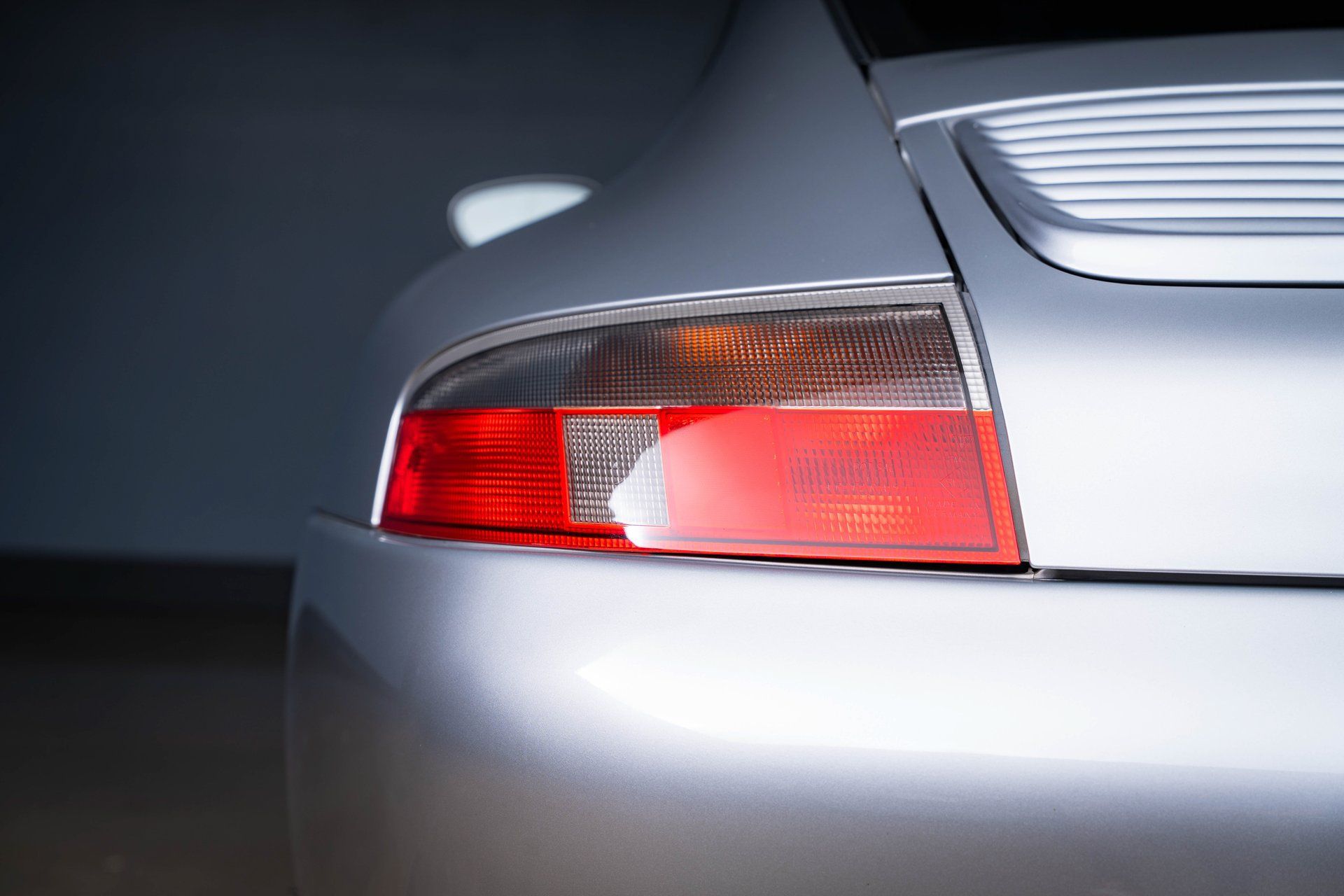 Used 2004 Porsche 911 40th Anniversary RWD image 29