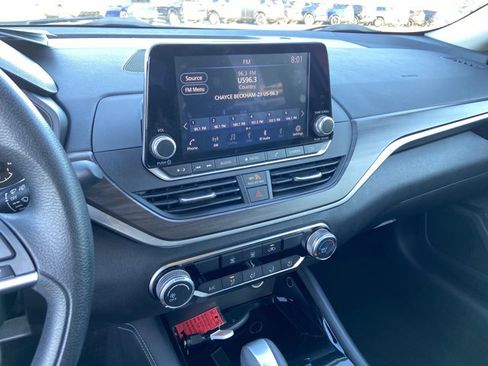 Used 2023 Nissan Altima 2.5 SV image 37