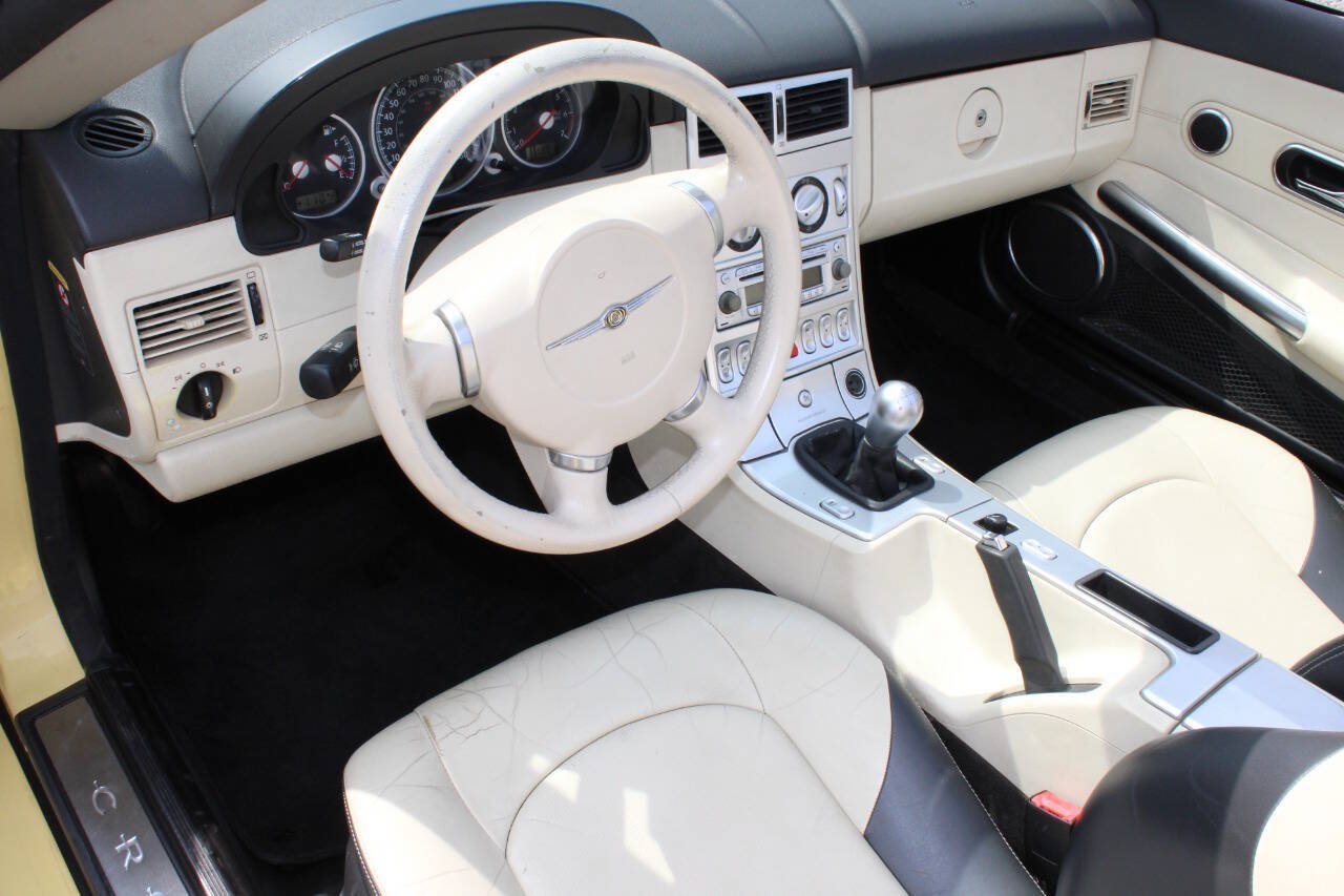 Used 2005 Chrysler Crossfire Limited RWD image 13