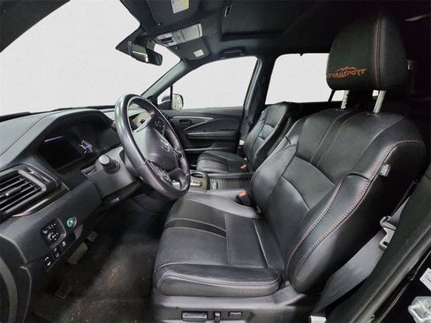Used 2022 Honda Passport TrailSport image 9