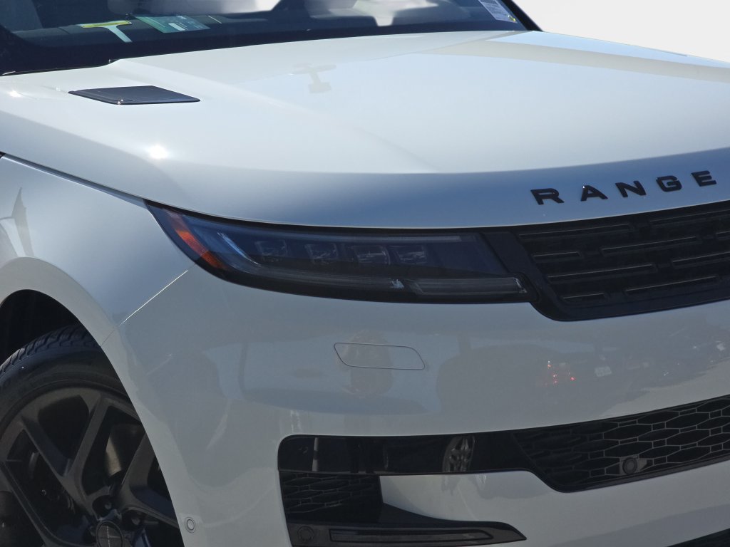 New 2027 Land Rover Range Rover Sport Battersea AWD/4WD image 33