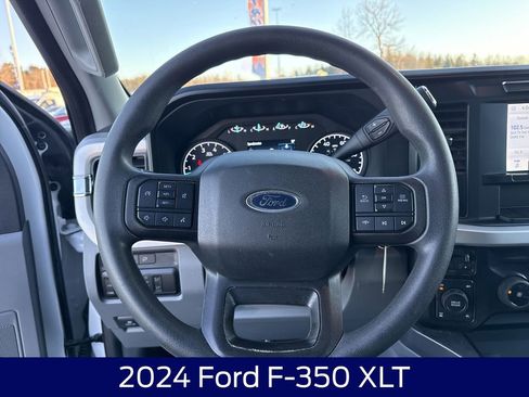 Used 2024 Ford F350 XLT w/ FX4 Off-Road Package image 17
