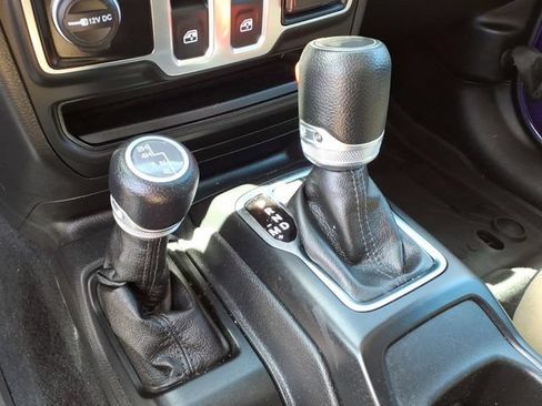 Certified 2023 Jeep Wrangler Sport AWD/4WD image 19