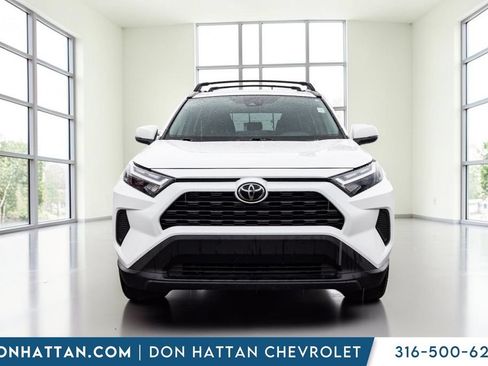 Used 2025 Toyota RAV4 XLE FWD image 23