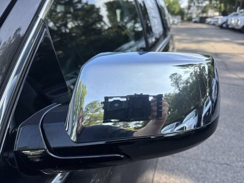 Used 2017 Chevrolet Tahoe Premier AWD/4WD image 12