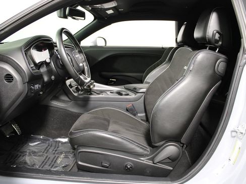 Used 2020 Dodge Challenger SRT Hellcat w/ Plus Package RWD image 7