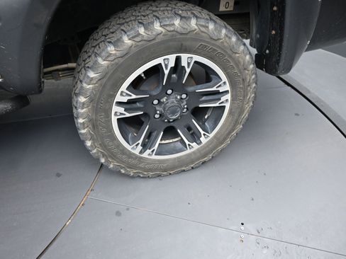 Used 2013 Toyota Tacoma PreRunner image 20