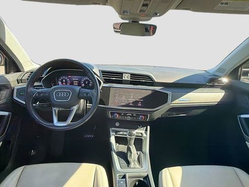 Used 2020 Audi Q3 2.0T Premium Plus w/ Premium Plus Package image 16