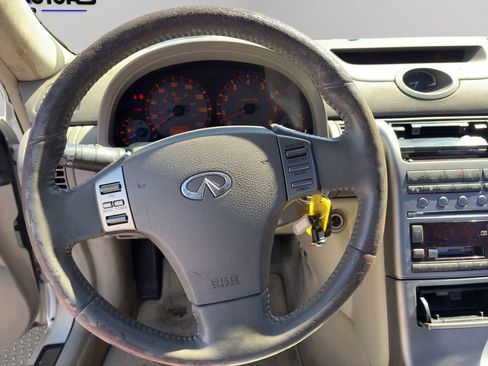 Used 2004 INFINITI G35 Coupe w/ Premium Pkg RWD image 10