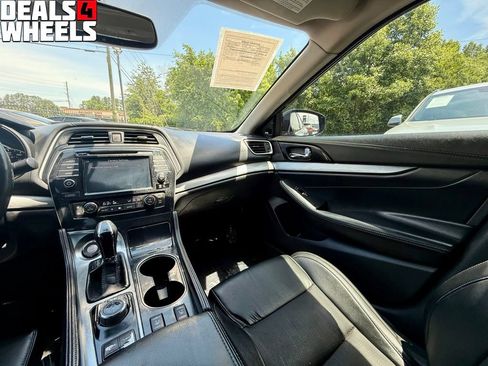 Used 2017 Nissan Maxima 3.5 SL FWD image 17