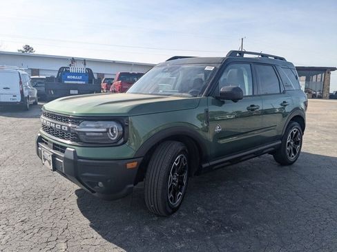 Certified 2025 Ford Bronco Sport Outer Banks w/ Outer Banks Tech Package+ image 4