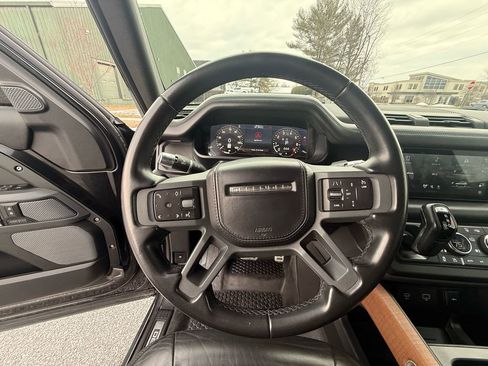 Used 2020 Land Rover Defender 110 X image 18