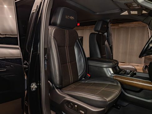 Used 2024 Chevrolet Silverado 2500 High Country w/ High Country Premium Package image 31