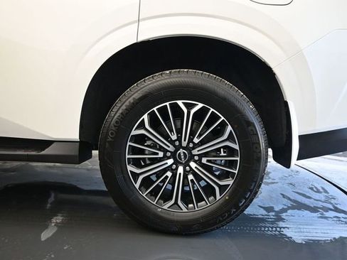 New 2026 Nissan Armada SL w/ Captain's Chari Seat Package image 15