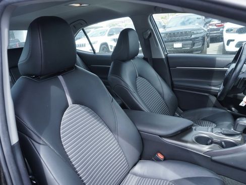 Used 2023 Toyota Camry SE image 20