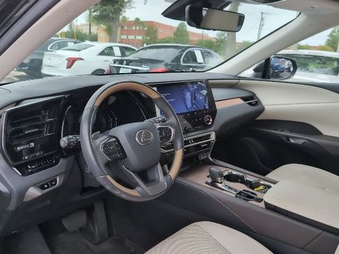 Used 2023 Lexus RX 350 Premium w/ Accessory Package (Z1) FWD image 8