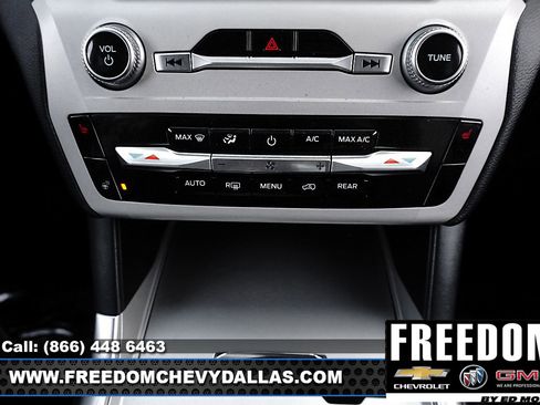 Used 2024 Ford Explorer XLT w/ Equipment Group 202A image 19