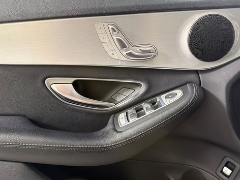 Used 2019 Mercedes-Benz C 300 Sedan image 10