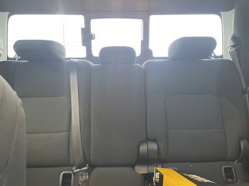 Used 2021 Jeep Gladiator Willys image 15