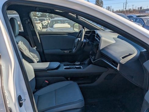 New 2026 Lexus RZ 450e AWD image 7