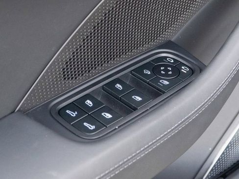 Certified 2025 Porsche Panamera GTS image 16