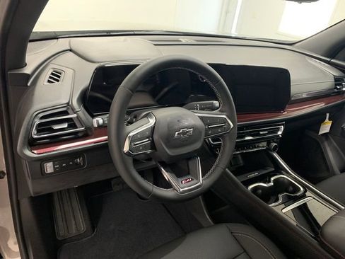 New 2026 Chevrolet Traverse Z71 w/ Driver Confidence Package image 13