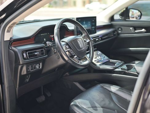 Used 2021 Lincoln Nautilus Reserve w/ Monochromatic Package image 7