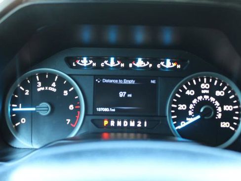 Used 2017 Ford F150 XLT w/ Trailer Tow Package image 15