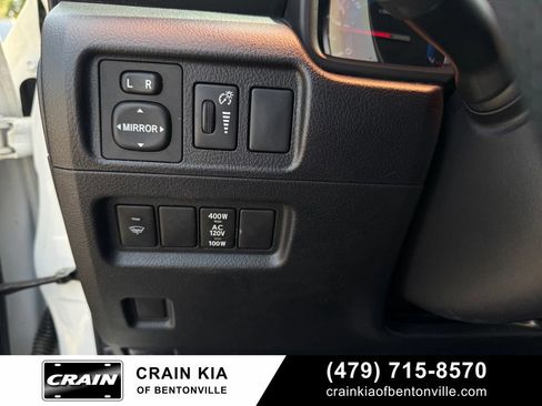 Used 2016 Toyota 4Runner SR5 Premium RWD image 12