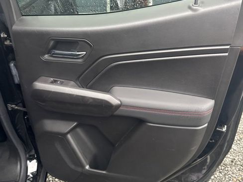 Used 2023 Chevrolet Colorado Z71 w/ Z71 Convenience Package 2 image 8