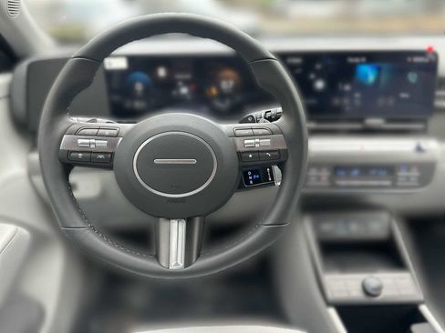 New 2025 Hyundai Kona SEL FWD image 2