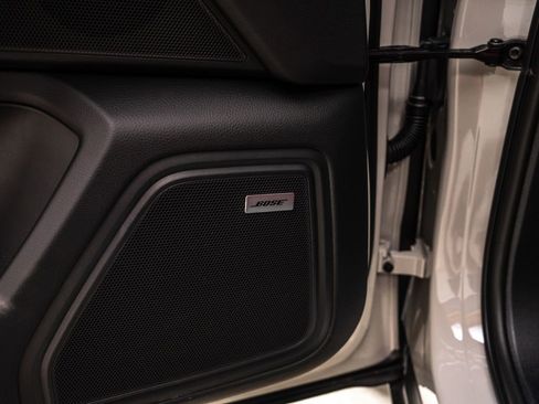 New 2026 Porsche Macan AWD/4WD image 24