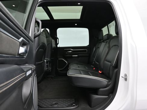Used 2023 RAM 1500 Laramie AWD/4WD image 11