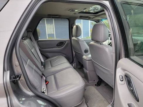 Used 2002 Ford Escape XLT image 19