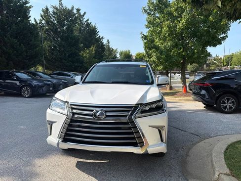 Used 2021 Lexus LX 570 4WD w/ Luxury Package image 2