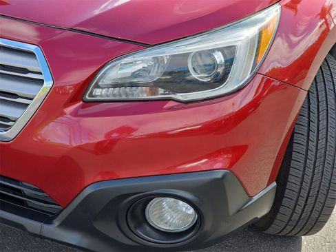 Used 2017 Subaru Outback 2.5i Premium image 33