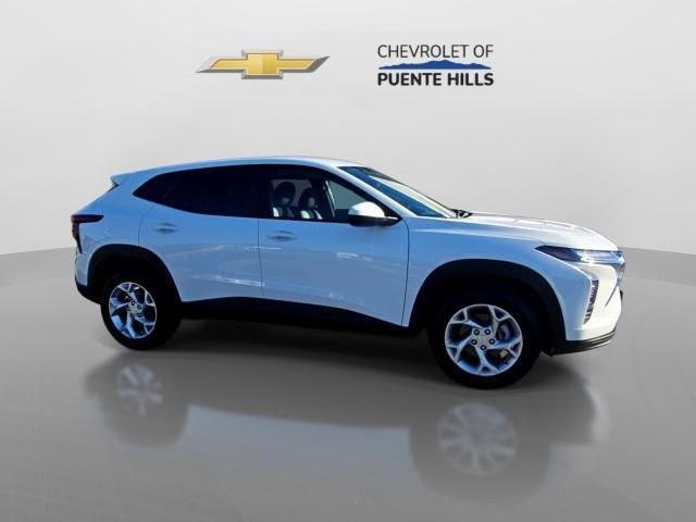 New 2026 Chevrolet Trax LS w/ LS Convenience Package FWD image 9