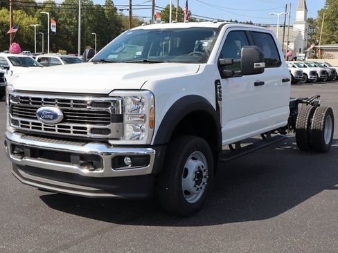 New 2025 Ford F550 4x4 Crew Cab Super Duty w/ XL Chrome Package image 14