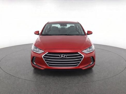 Used 2017 Hyundai Elantra SE w/ SE A/T Tech Package 03 FWD image 2