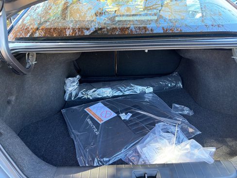 New 2025 Nissan Sentra SV image 32