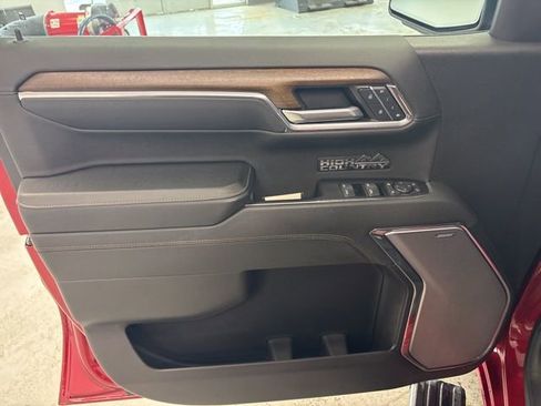 Used 2024 Chevrolet Silverado 1500 High Country w/ High Country Premium Package image 20