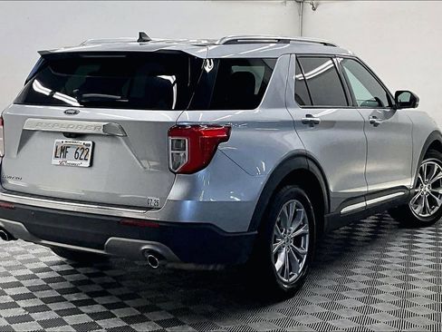 Used 2022 Ford Explorer Limited w/ Equipment Group 301A RWD image 12