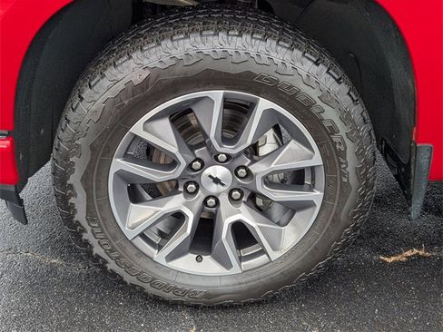 Used 2020 Chevrolet Silverado 1500 RST image 13