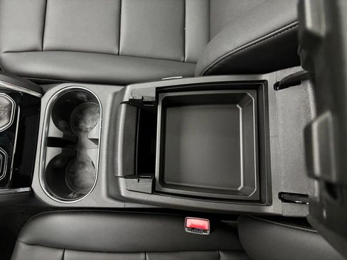 New 2026 GMC Canyon Elevation w/ Convenience Package image 28