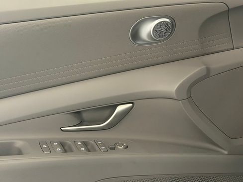 Certified 2024 Hyundai Elantra SEL FWD image 13