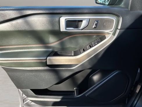 Used 2022 Ford Explorer Timberline image 17