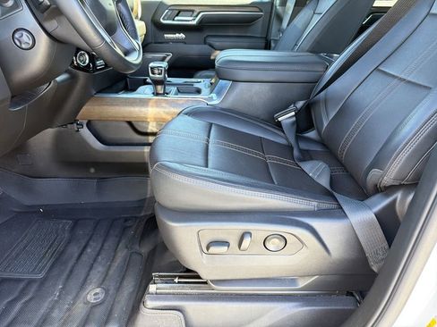 Used 2023 Chevrolet Silverado 1500 High Country image 19