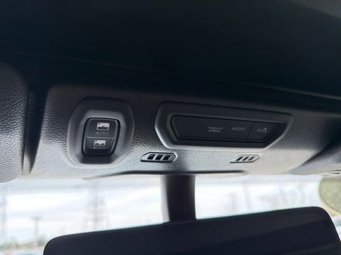 Used 2019 Jeep Wrangler Unlimited Sahara w/ Quick Order Package 24M Moab image 21